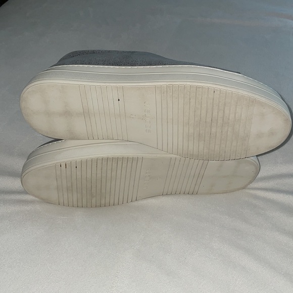 J/SLIDES NADA Pewter Metallic Leather Sneaker - Picture 12 of 12